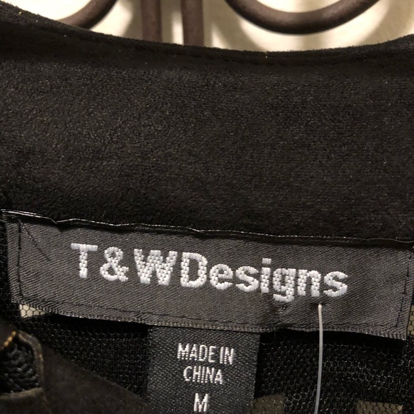 Women’s T&W Designs jacket size medium - Picture 2 of 4